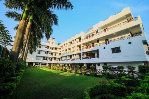 Hotel Neeraj Bhavan Triveni Ganga Ghat