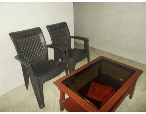 Hotel Comfortable Rooms On Laxman Jhula