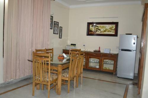 Bed & Breakfast Raj Cottage Ganga Vatika