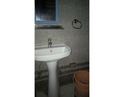 Hotel Premium Rooms Near Laxman Jhula