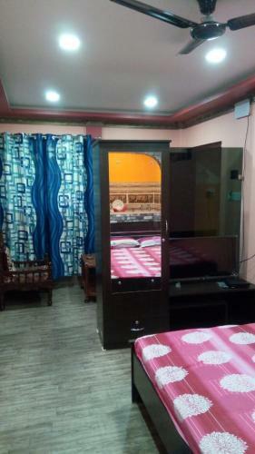 12 Homestay Apartments