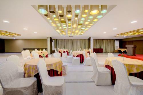 Mount Milestone Hotel And Banquets