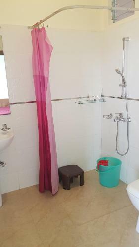 Hostal Hotel Woodland Hill Stay