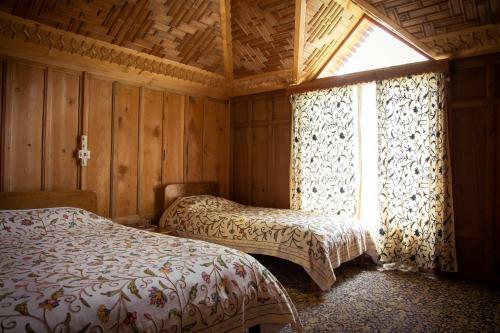 Hotel Fantasia Houseboats