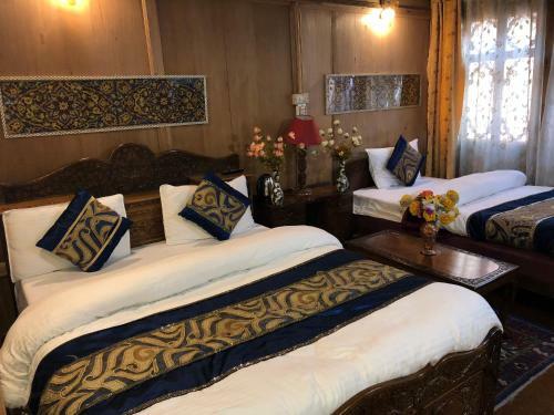 Bed & Breakfast Houseboat Lake Thao