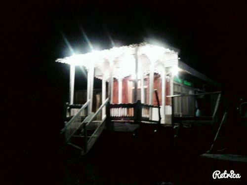 Hotel Houseboat Shamus Maqbool