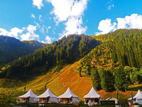 Hotel Sheen Woods Resort