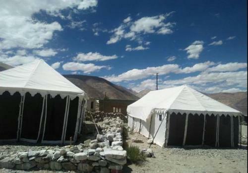 Hostal Tih Good Luck Guest House With Camps