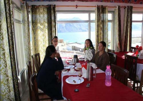 Bed & Breakfast Pangong Paradise