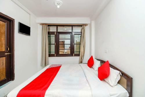 Oyo 26454 City Star Hotel & Restaurant
