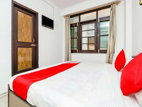 Oyo 26454 City Star Hotel & Restaurant
