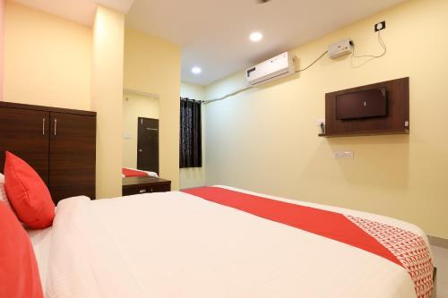 Hotel Oyo 13569 Virat Residency
