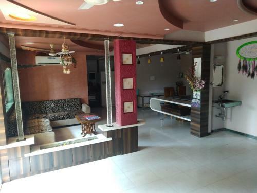 Surat Homestay Villa