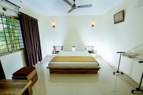 Lodge Shesha Kuteera