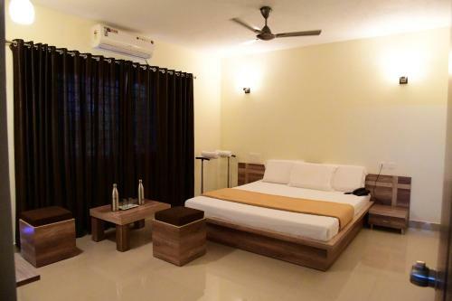 Lodge Shesha Kuteera