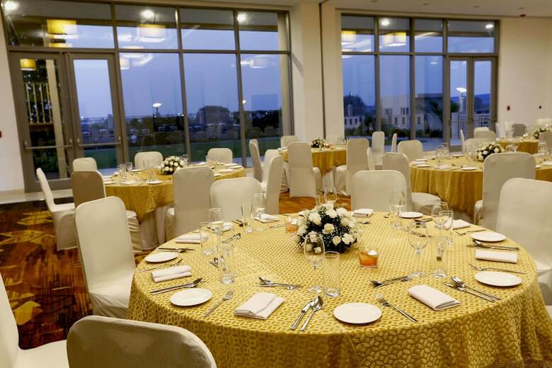 Hotel Courtyard By Marriott Surat