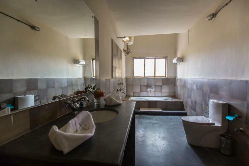 Hotel Maati Jungle Lodge Resort Bandhavgarh