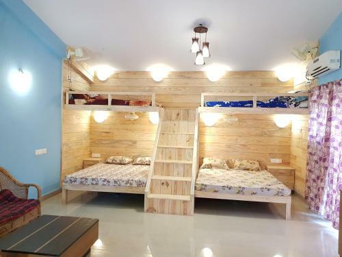 Hostal Godwill Casa Varca