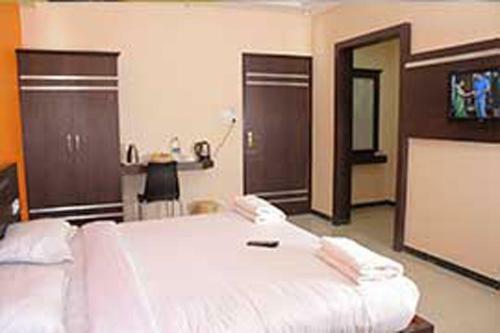 Lodge Landmaark Hotels