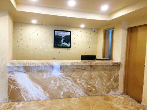 Hotel Poppys Tower Tiruppur
