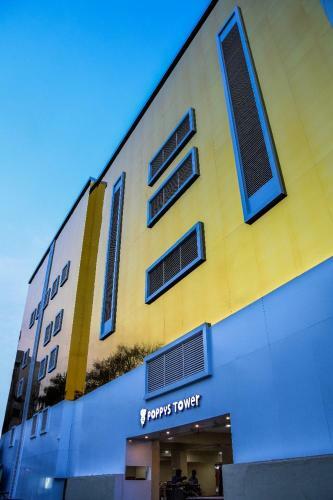 Hotel Poppys Tower Tiruppur