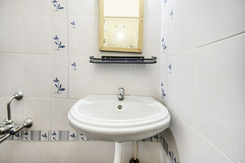 Fabhotel Aditya Yatri Nivas