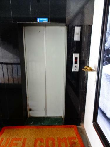 Hotel Sri Sai Residency