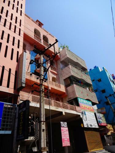 Hotel Sri Sai Residency