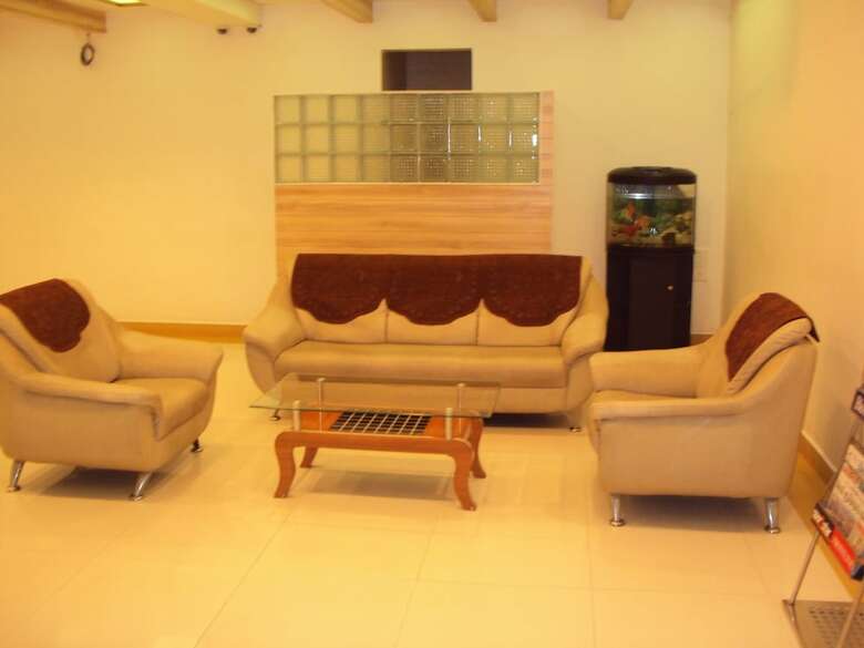 Hotel Mnh Royal Park