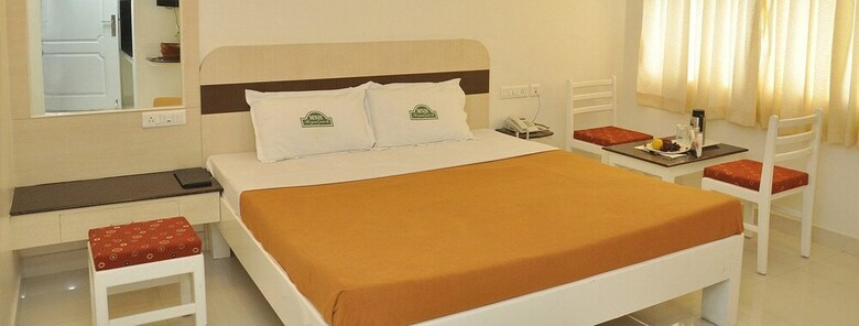 Hotel Mnh Royal Park