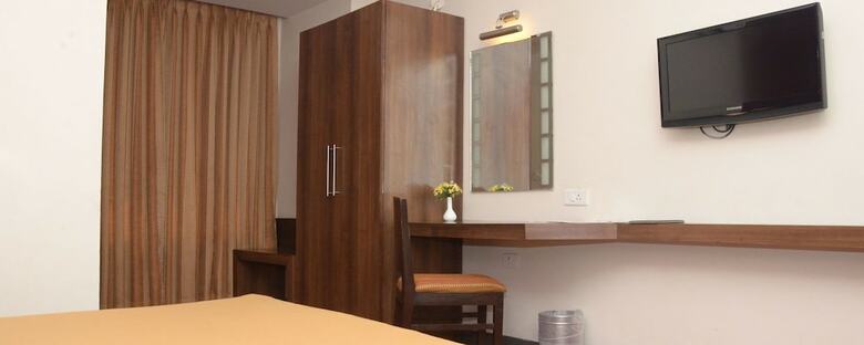 Hotel Abirami Residency