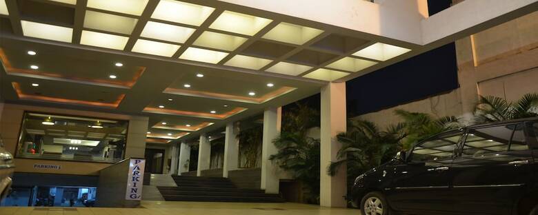 Hotel Abirami Residency