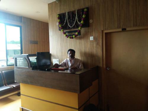 Hotel Sri Saraswathi Lodge