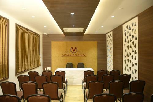 Hotel Vignesh Residency