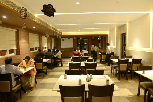 Hotel Vignesh Residency