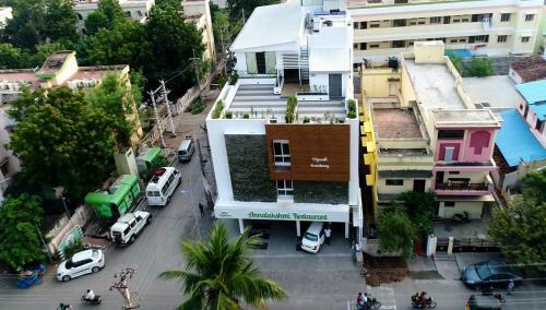 Hotel Vignesh Residency