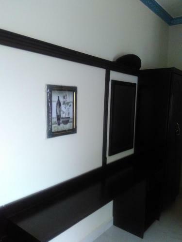 Hotel Gayathri & Lodges