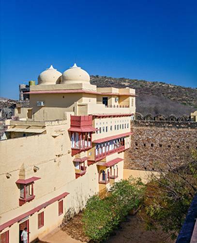 Hotel Ramathra Fort