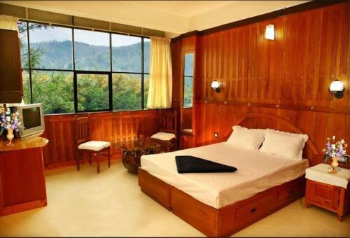 Hotel Dolphin Residency