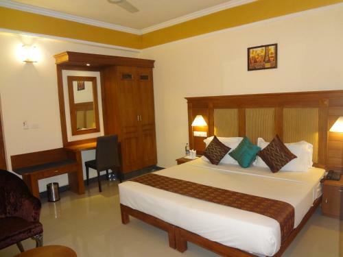 Hotel Seasons Thekkady