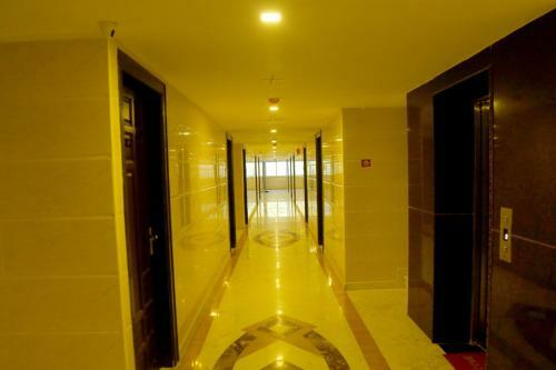 Hotel Sri Maharaja Residency
