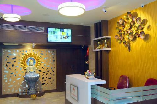 Hotel Sri Maharaja Residency