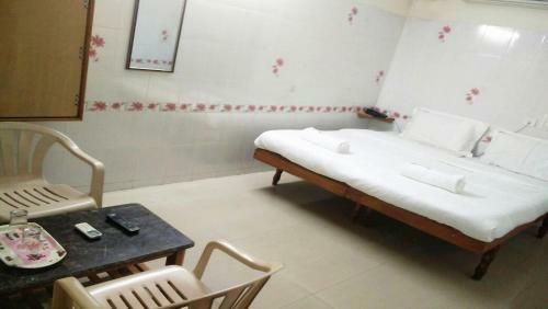 Hotel Govind Heights