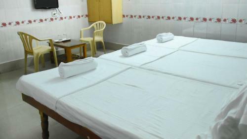 Hotel Govind Heights