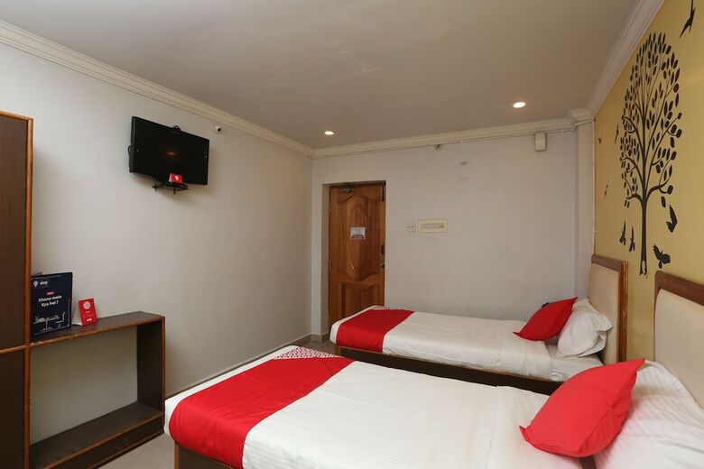 Hotel Oyo 22950 Royal Grand