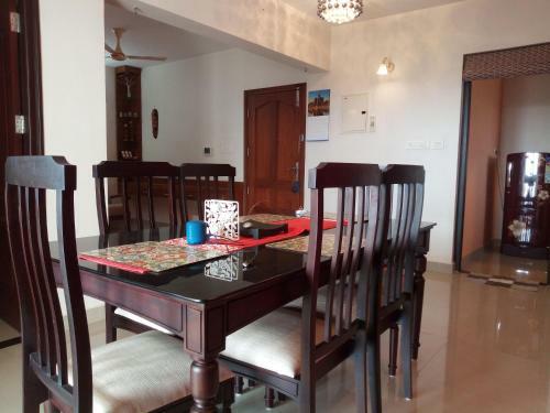 Stayzone Apartment-souparnika Near Kims