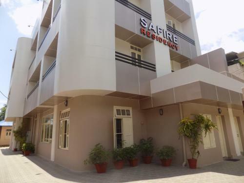 Hotel Safire Residency