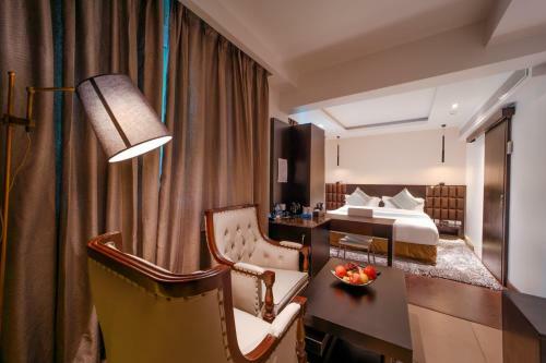 Hotel Ambara Suites