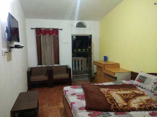 Hill Inn Rooms & Cottage