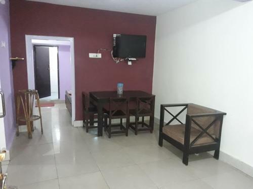 Hill Inn Rooms & Cottage